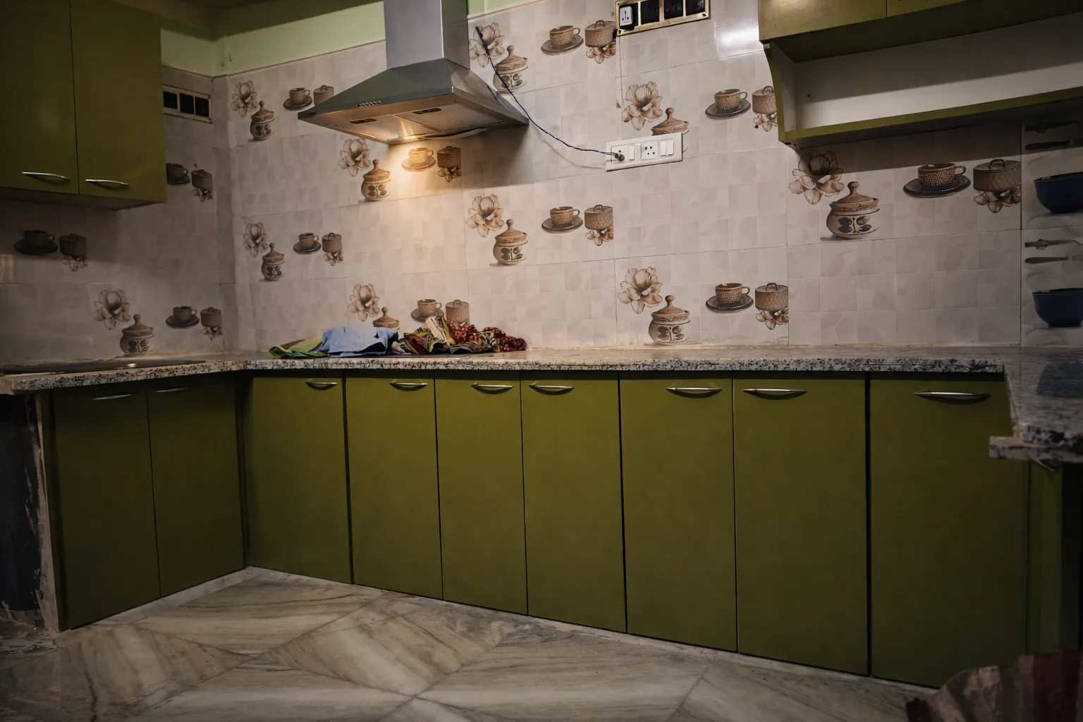 Top Green Modular Kitchen in Daspara Kolkata - Image 2